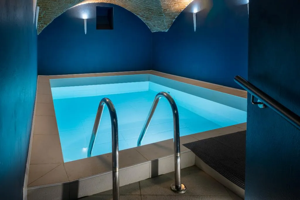 Pool, Hotel Number Nine, Florence