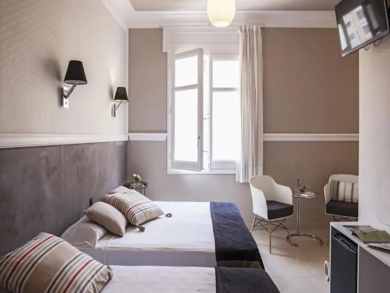 DOUBLE STANDARD Room, AinB Eixample Muntaner, Barcelona