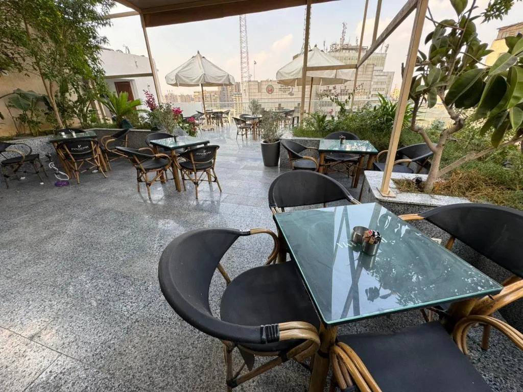 Bar, Panorama Ramsis Hotel & Cafe, Cairo