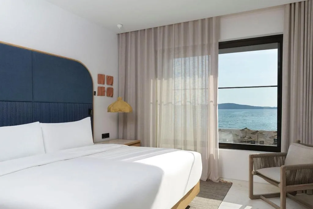 SUITE WITH PRIVATE POOL Room, W Costa Navarino- Adults Only, Kalamata