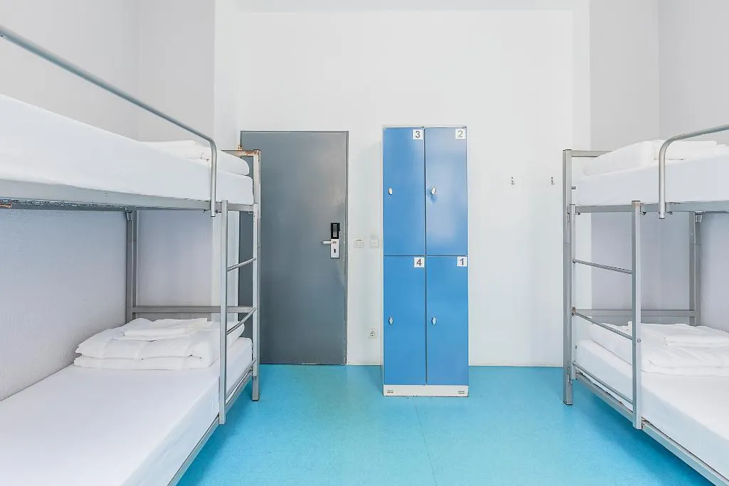 Bed in dormitory CAPACITY 4 Room, Hi Lisbon – Pousada De Juventude, Lisbon