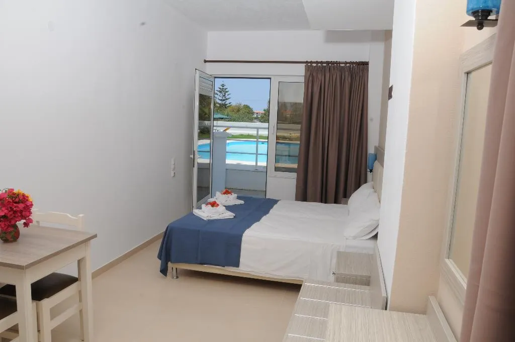 STUDIO SUPERIOR POOL VIEW Room, Mastorakis Studios, Crete