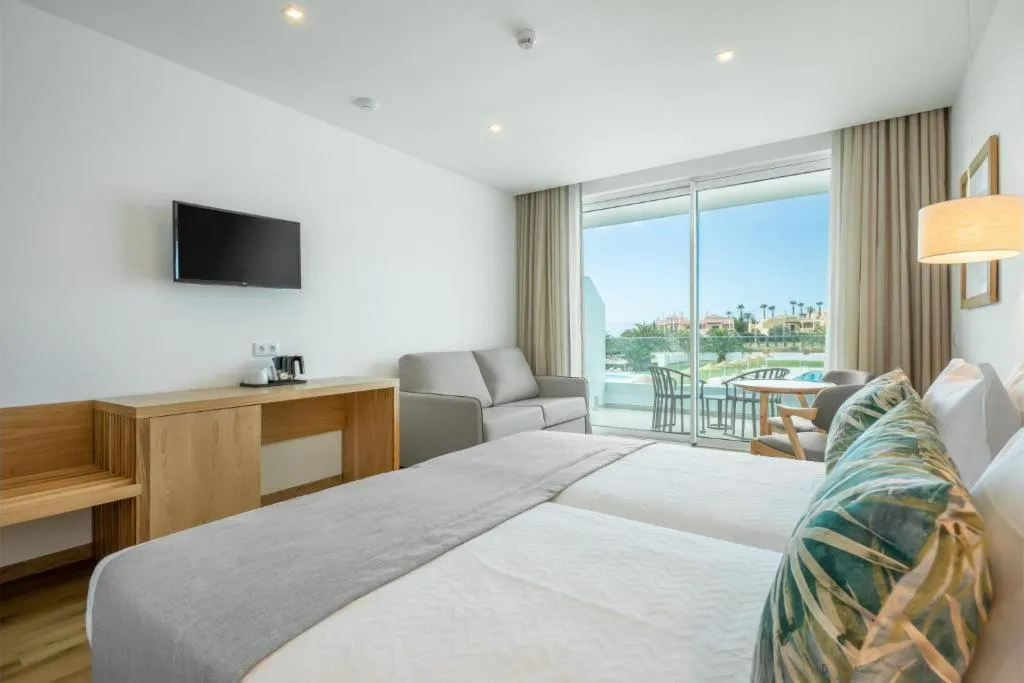 TWIN POOL VIEW Room, Âncora Park, Algarve