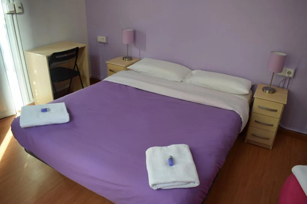Room, Hostal Mimi Las Ramblas, Barcelona