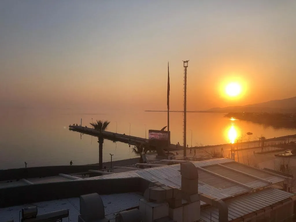 TRIPLE SEA VIEW Room, Ozsoy Hotel, Izmir