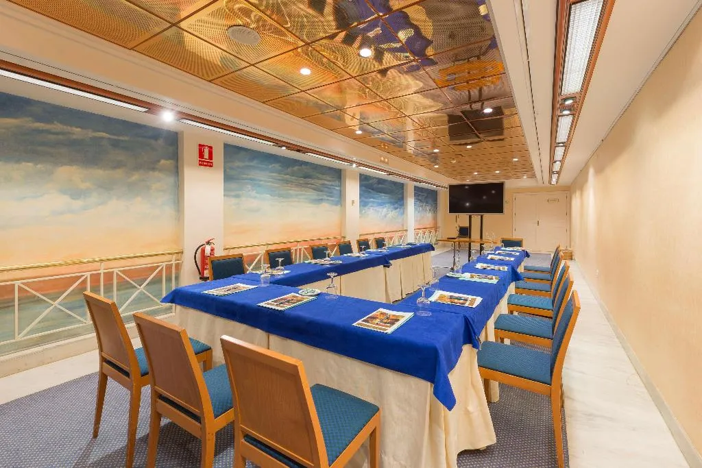 Conferences, Playa Victoria, Costa De La Luz