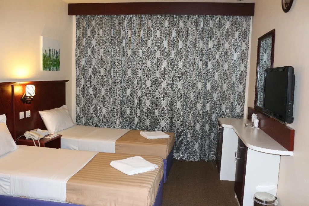 TWIN STANDARD Room, Mariana Hotel, Dubai