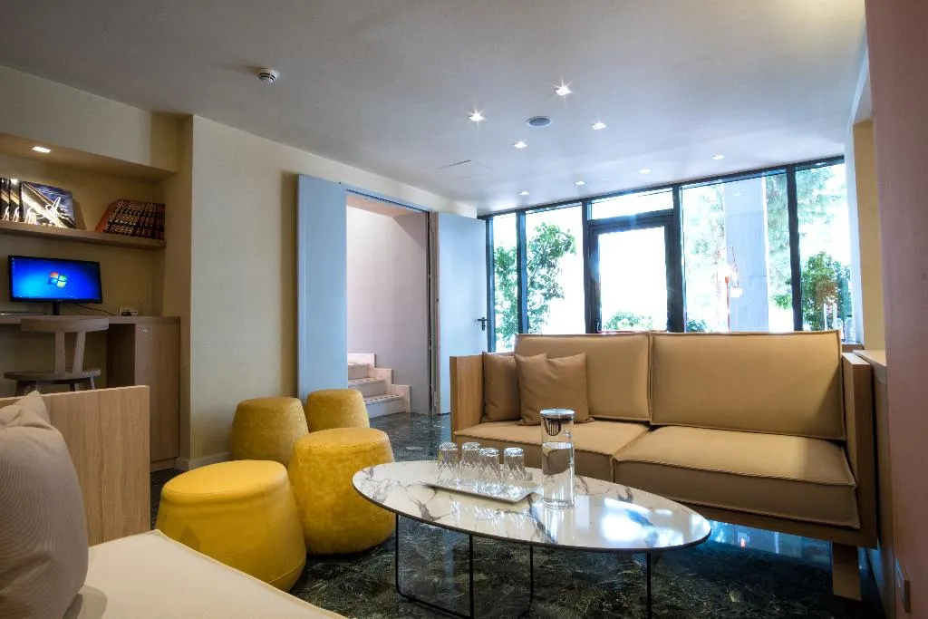 Lobby, Pythagorion, Athens