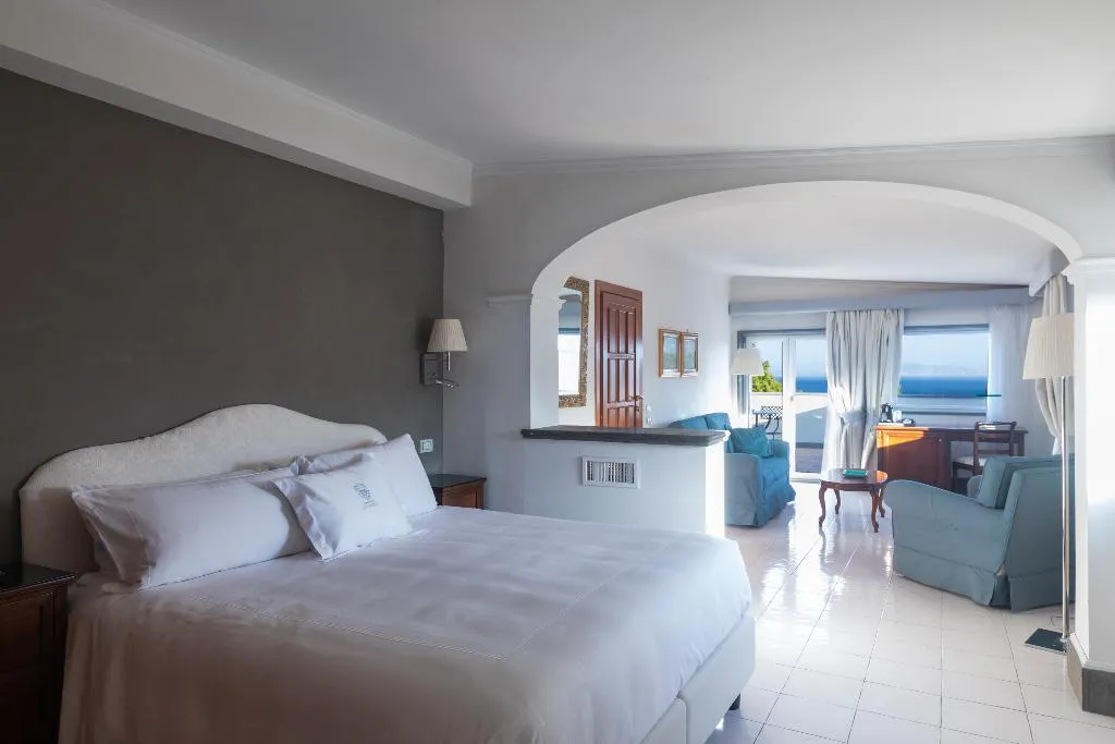 JUNIOR SUITE SEA VIEW Room, Grand Hotel Cocumella, Naples