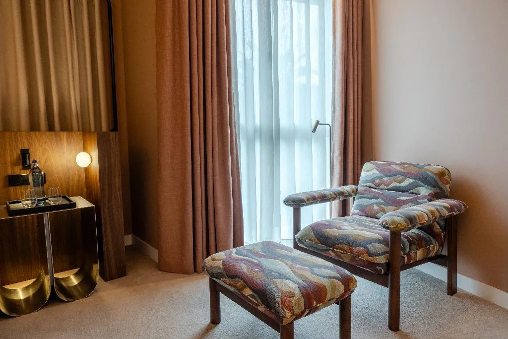 JUNIOR SUITE KING SIZE BED Room, Cenica Porto Hotel, Curio Collection By Hilton, Porto