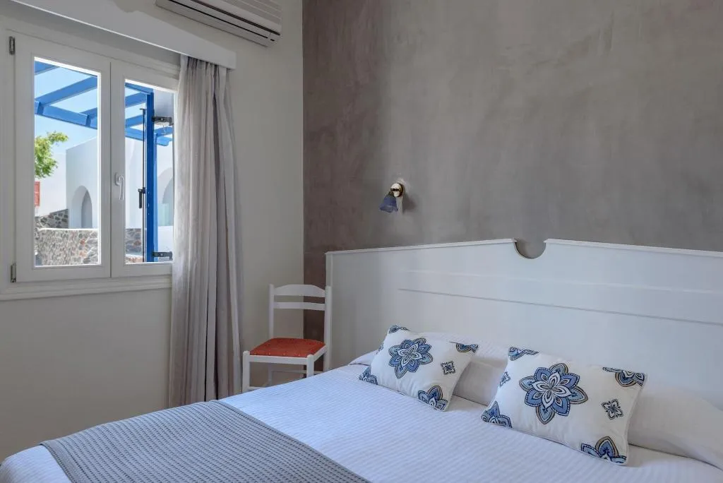 Room, Anemomilos, Santorini
