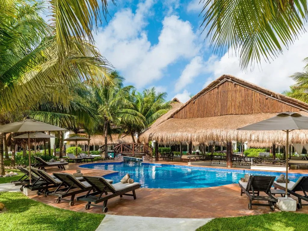 Bar, El Dorado Casitas Royale Spa Resorts All Inclusive, Cancun Area