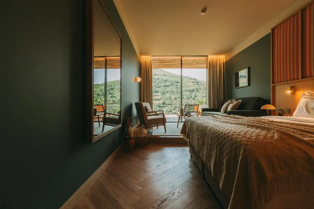 DOUBLE WITH PRIVATE POOL Room, Torel Quinta Da Vacaria - Douro Valley, Porto