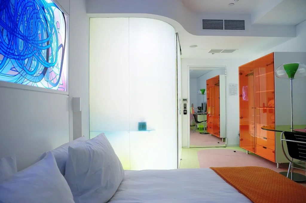 Room, Semiramis, Athens