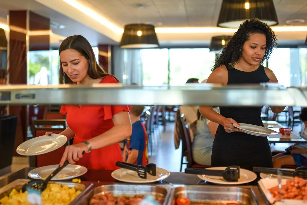 Restaurant, Aquashow Park Hotel, Algarve