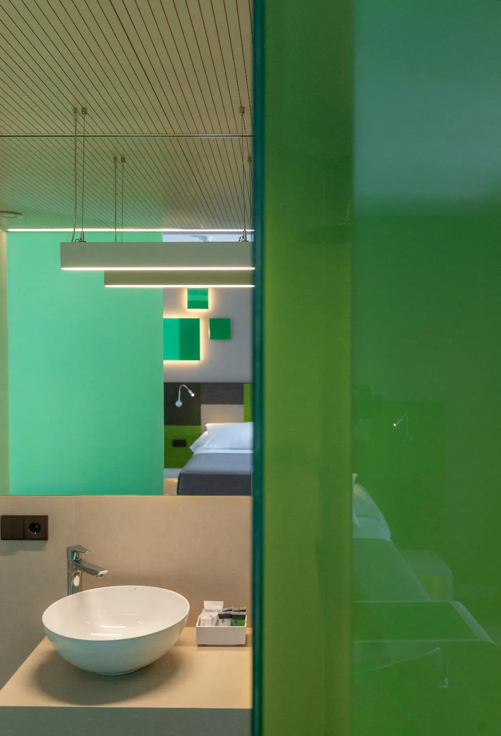 DOUBLE STANDARD Room, Macia Sevilla Kubb, Seville
