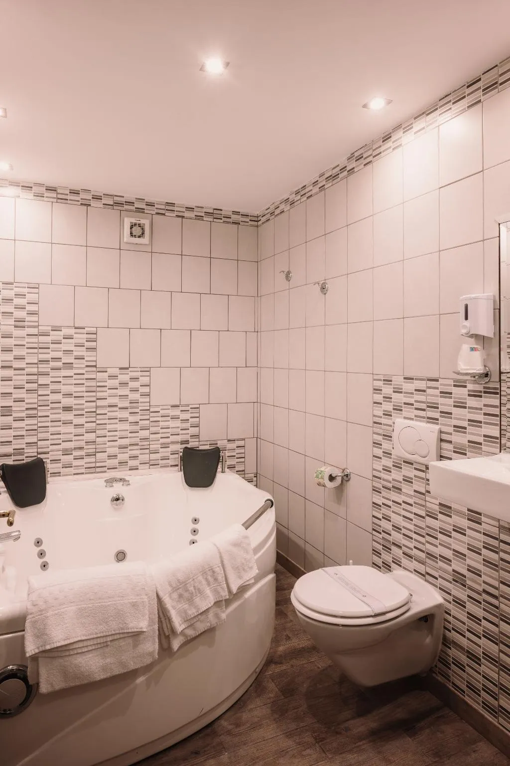 SUITE WITH JACUZZI Room, Toscana Verde, Florence