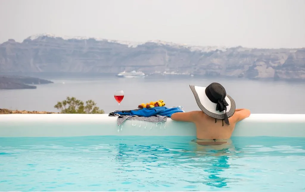 VILLA WITH PRIVATE POOL Room, Cape 9, Santorini