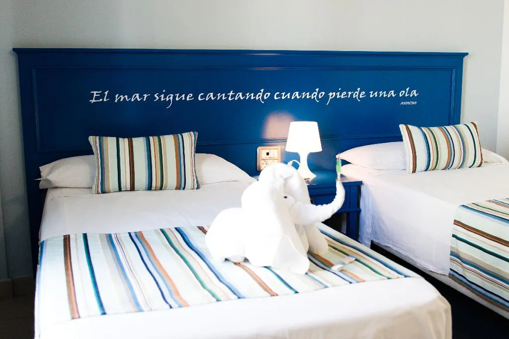 TRIPLE STANDARD Room, RK Hotel El Cabo, Gran Canaria