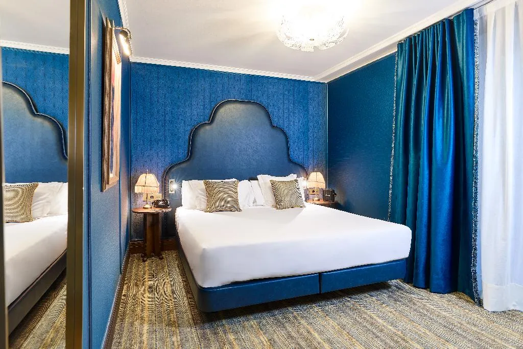 Double or Twin SUPERIOR Room, España Ocean Drive Newly Renovated, Barcelona