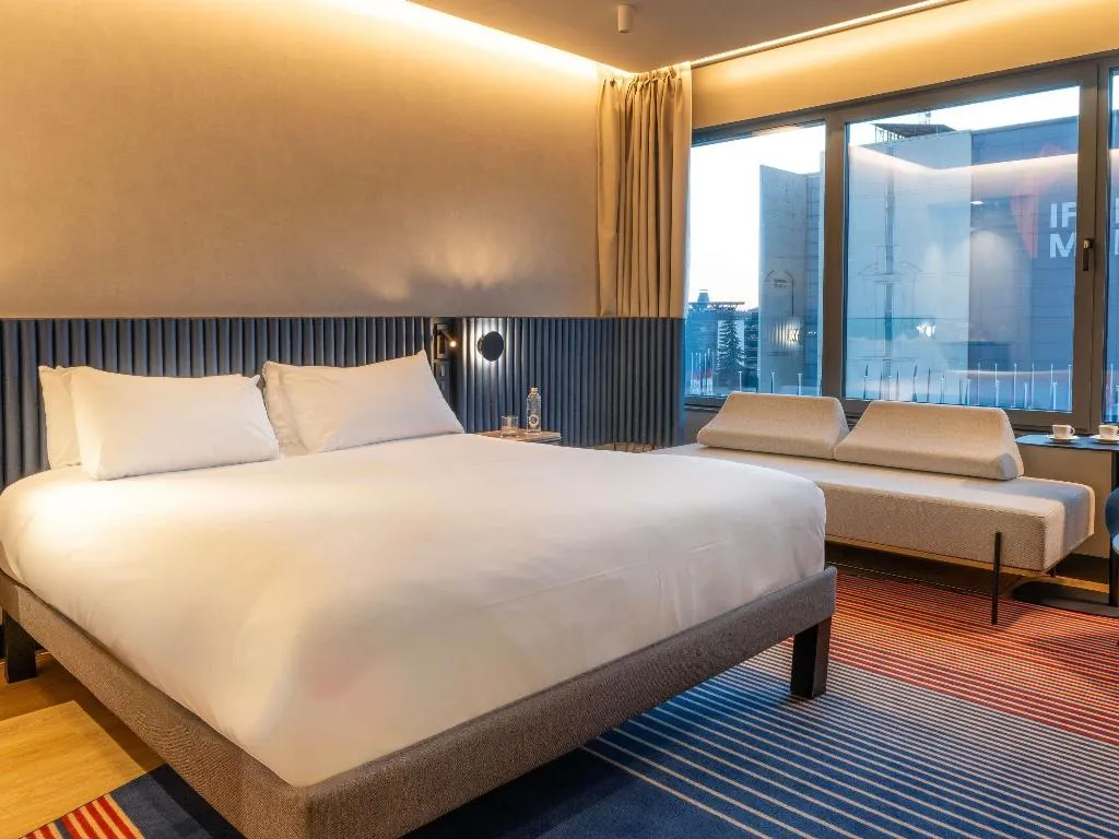 DOUBLE EXECUTIVE Room, Pullman Madrid Airport Feria, Madrid