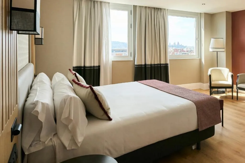 Double or Twin DELUXE Room, Catalonia Ramblas, Barcelona