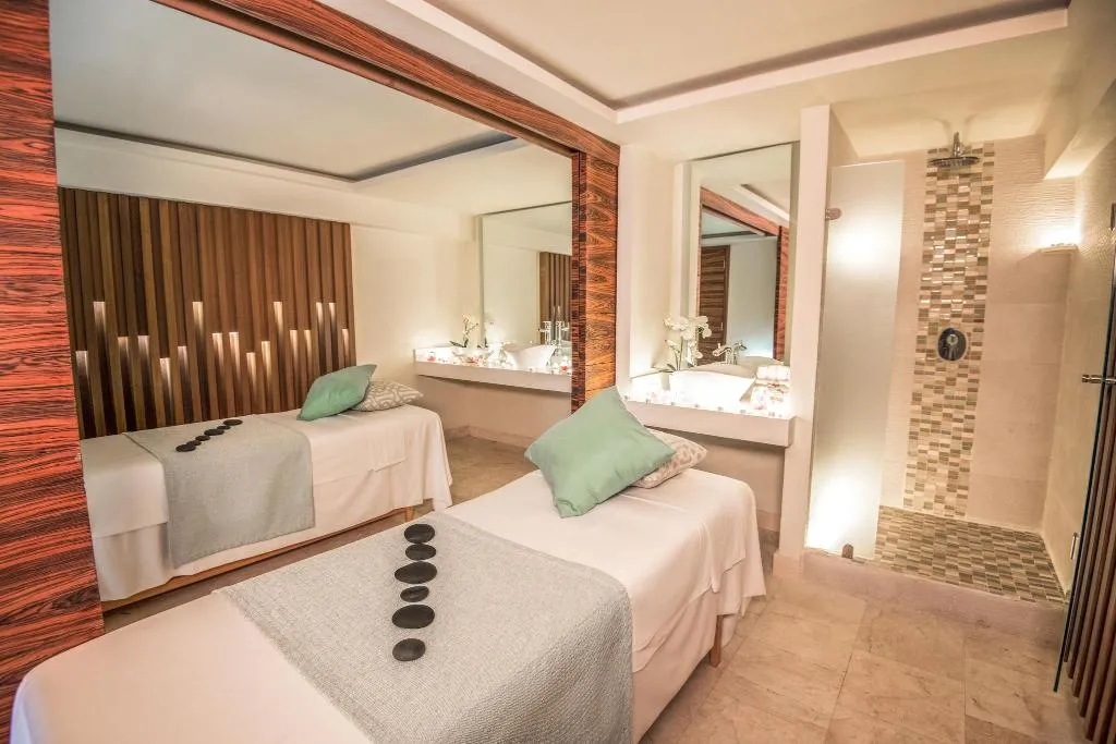 Sports and Entertainment, Wyndham Alltra Playa del Carmen Adults Only All In, Playa Del Carmen