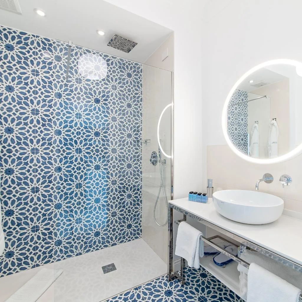 DOUBLE DELUXE SEA VIEW WITH BALCONY Room, Hotel Club Due Torri, Naples
