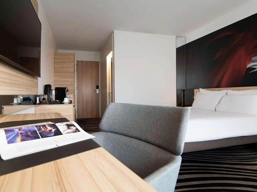 TWIN SUPERIOR Room, Novotel Amsterdam City, Amsterdam