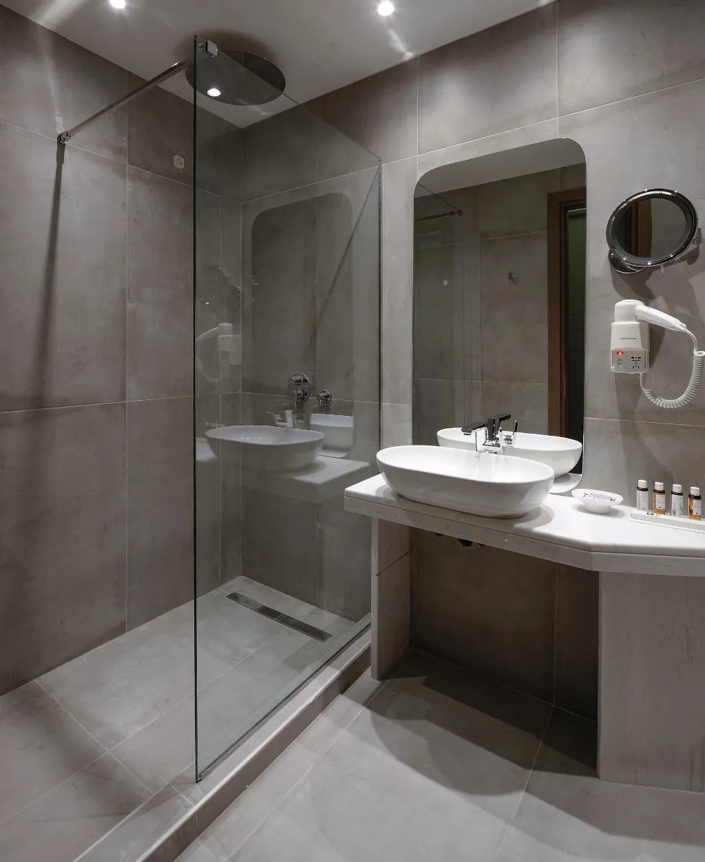 Double or Twin SUPERIOR Room, ZEUS Essence Wyndham Athens Residence, Athens