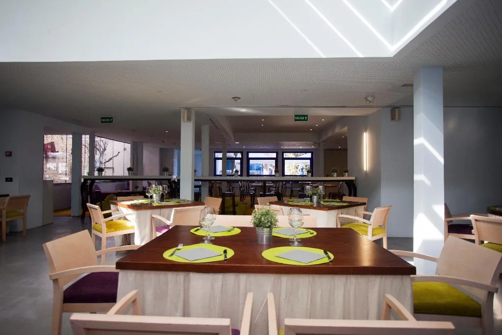 Restaurant, La Posada del Chaflan, Madrid