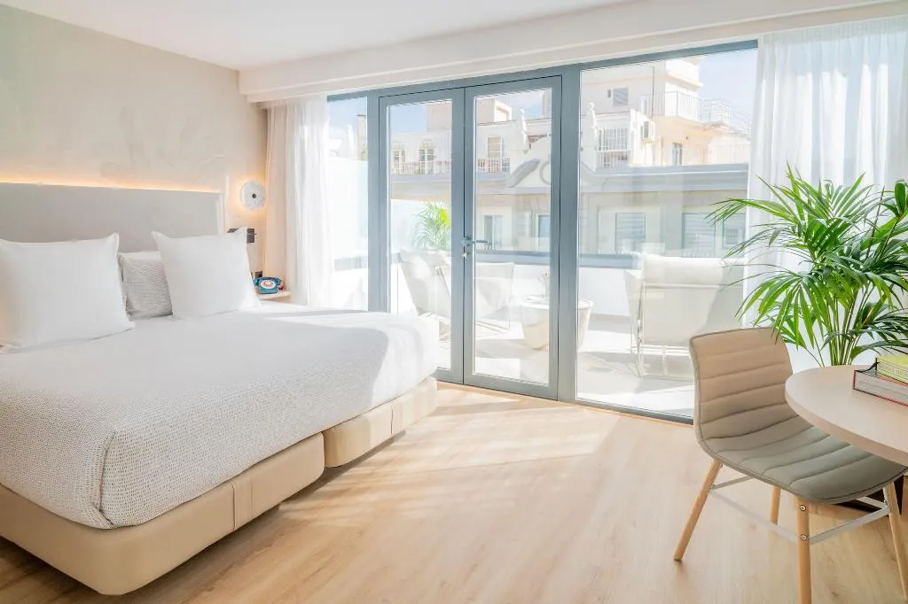 DOUBLE WITH TERRACE Room, Innside By Meliá Tenerife Santa Cruz, Tenerife