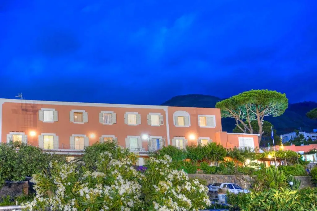 General view, Hotel Villa Mena, Naples