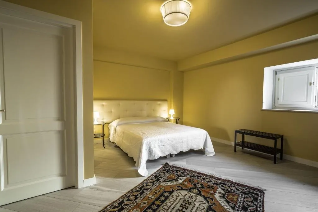 Room, Residenza Cavour, Catania