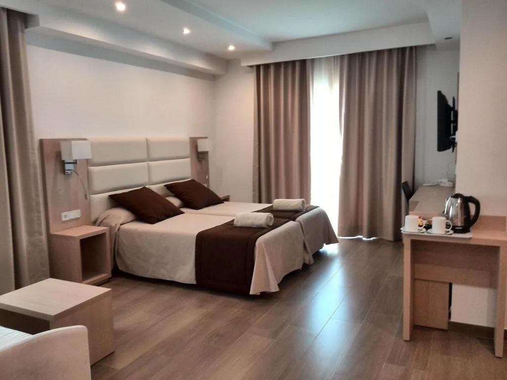 Room, Hostal La Cigüeña, Ibiza