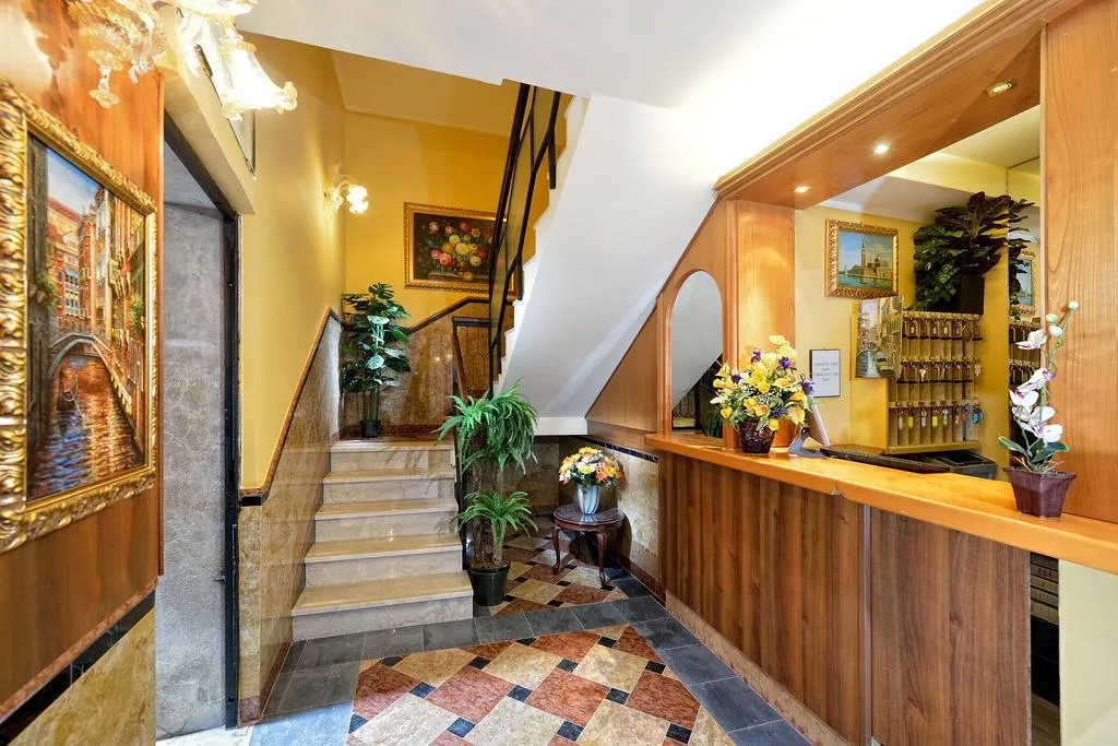 Lobby, Citta Di Milano, Venice