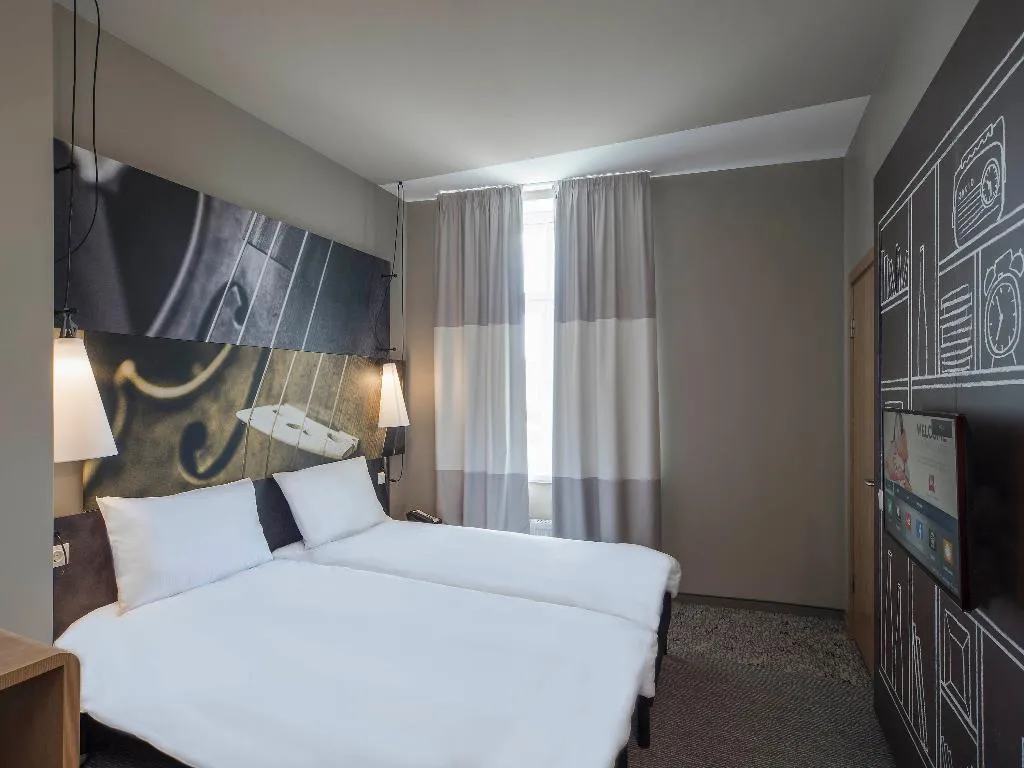 TWIN STANDARD Room, Ibis Riga Centre, Riga