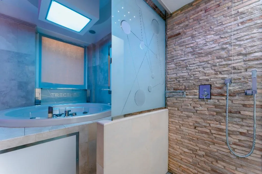 JUNIOR SUITE STANDARD Room, Hotel Trecento, Rome