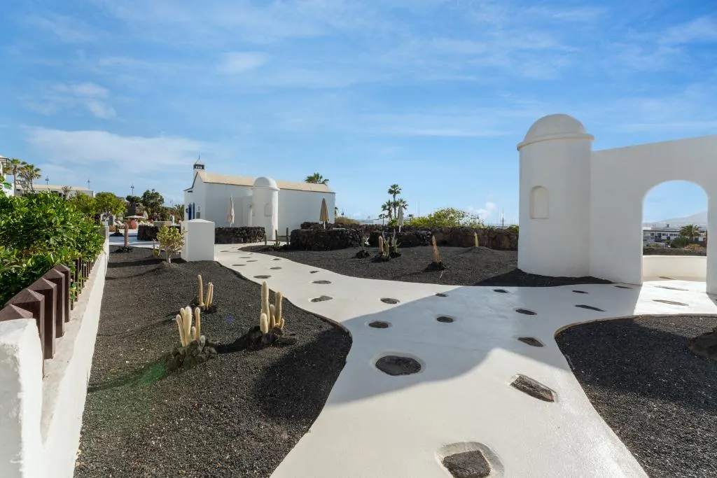 General view, Hotel LIVVO Volcan Lanzarote, Lanzarote