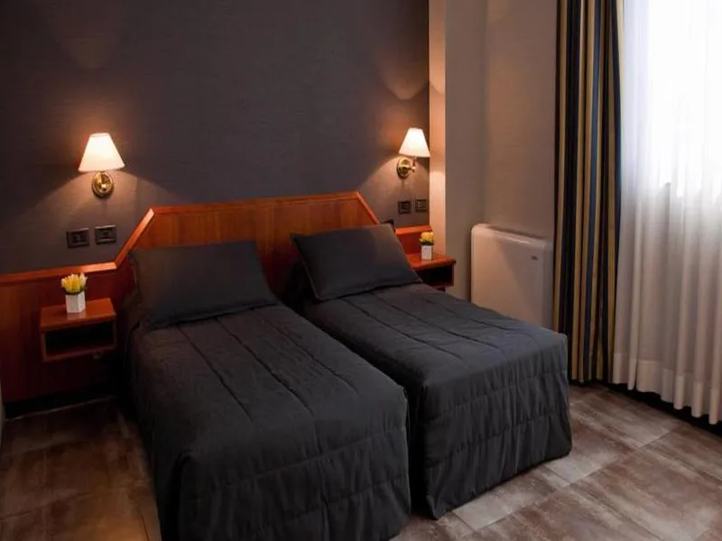 TWIN STANDARD Room, Zone, Rome
