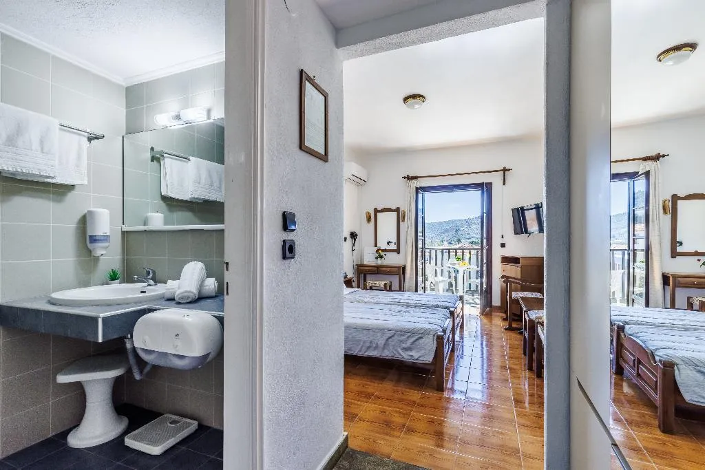 Double or Twin STANDARD Room, Hotel Dionyssos, Skiathos