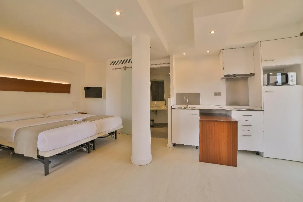STUDIO CAPACITY 1 Room, Azul Playa Apartments, Majorca