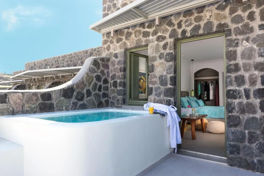 Room, Elements of Caldera Suites, Santorini