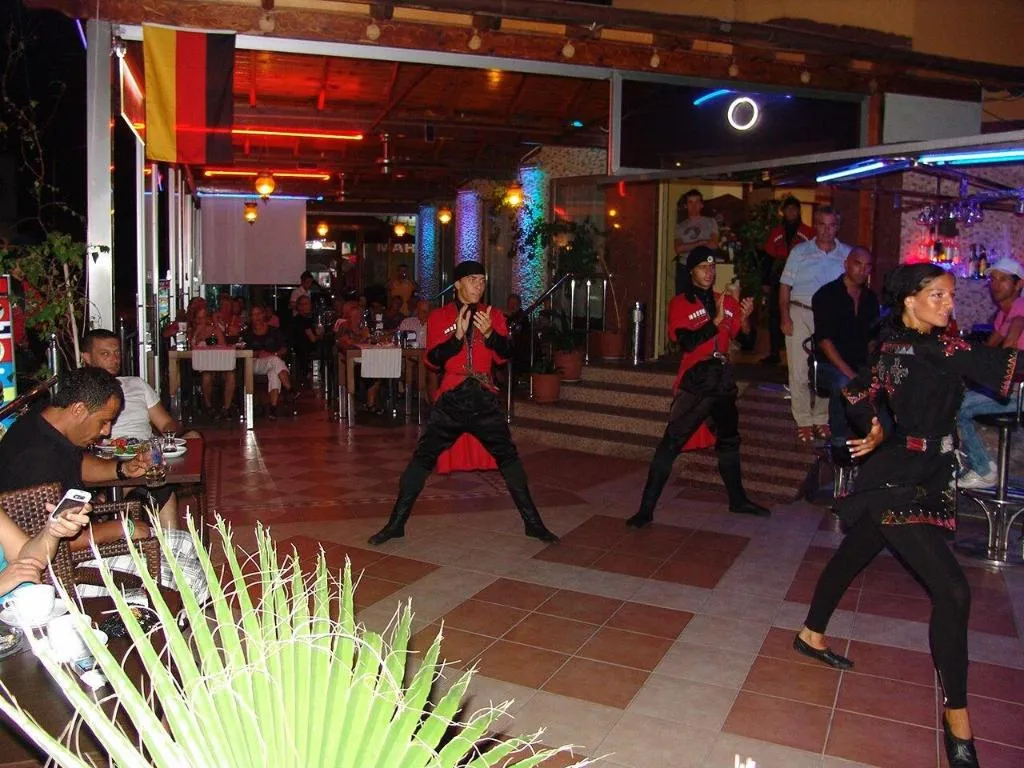 Sports and Entertainment, Kleopatra Ikiz Otel, Antalya