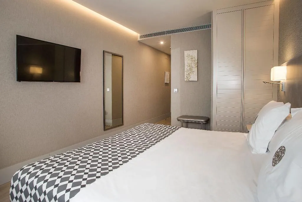 DOUBLE PREMIUM Room, America Sevilla, Seville