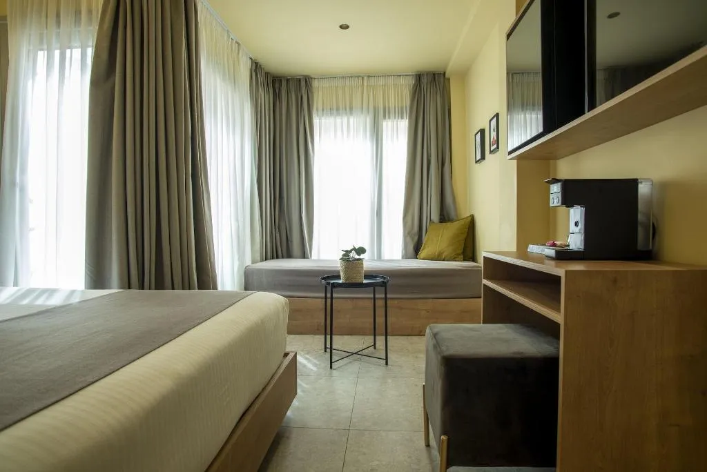 Room, Metis Uls, Athens