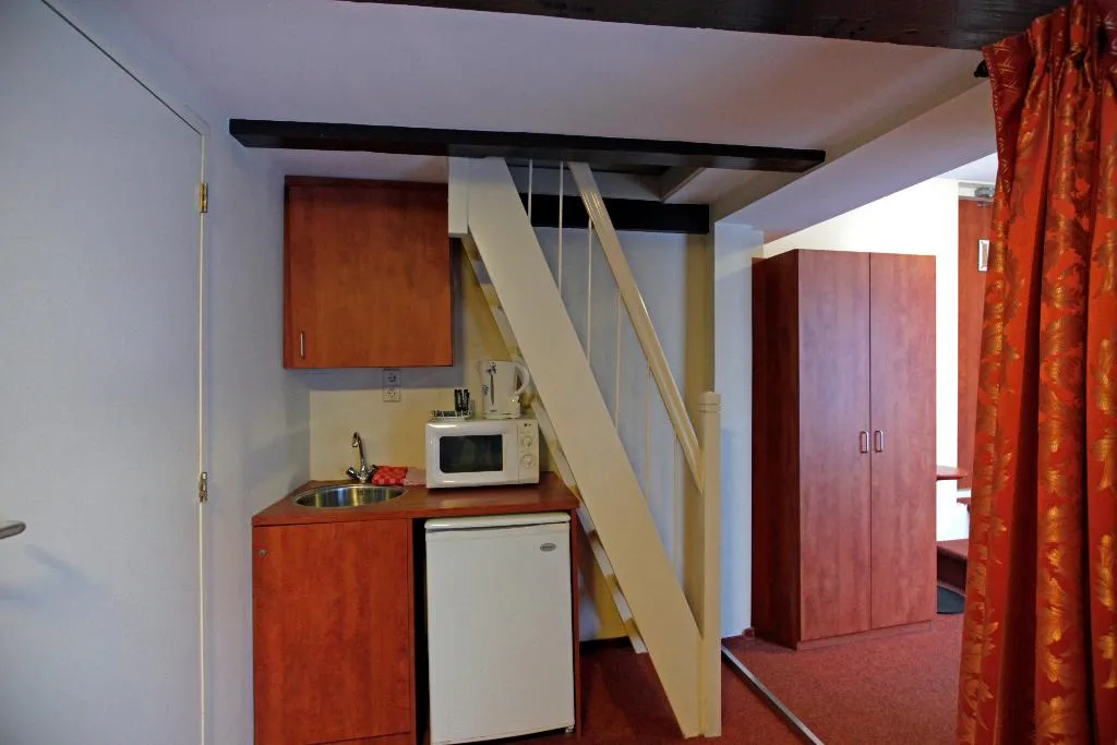 FAMILY ROOM STANDARD Room, A-train, Amsterdam