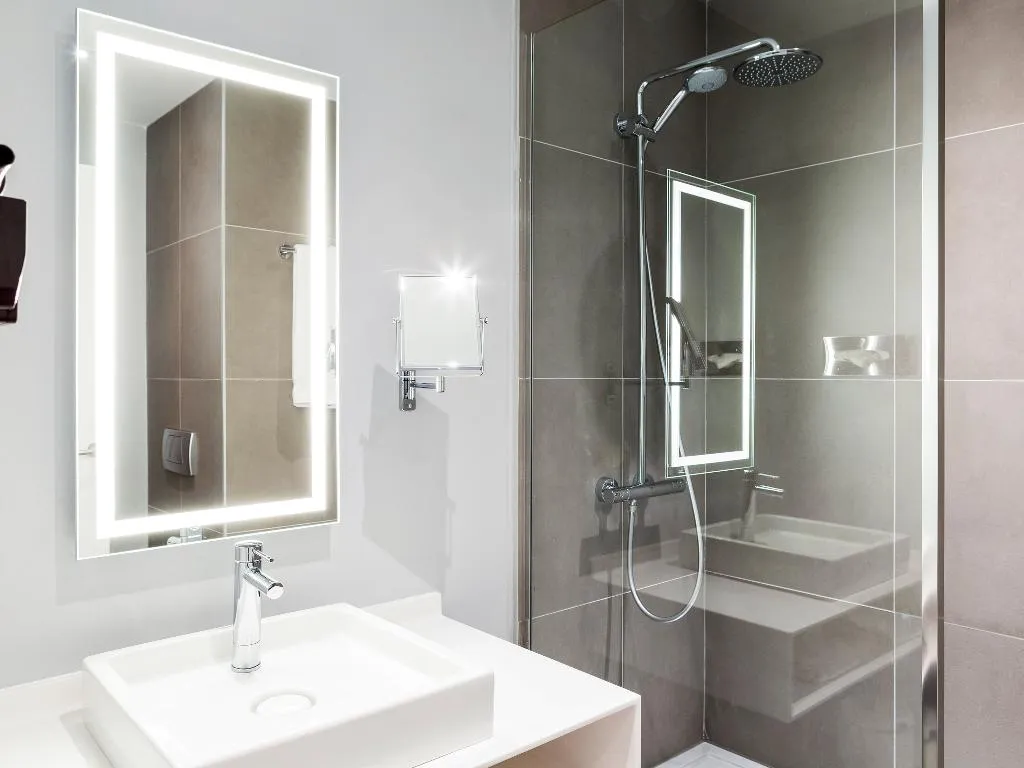 TWIN SUPERIOR KING BED Room, Novotel Madrid City Las Ventas, Madrid