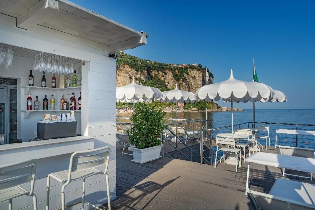 Beach, Mary Hotel, Naples