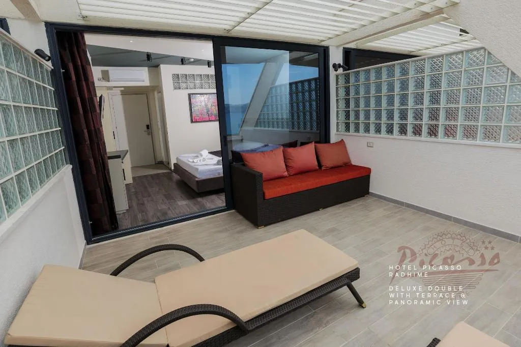 Room, Hotel Picasso, Kavaje